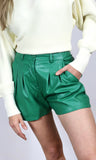 Pantalones cortos de cuero verde