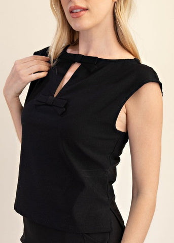 Bow-front Top