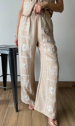 Embroidery Front Pants